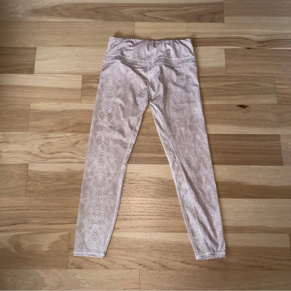 Varley Size M Pink Biona Tight Stone Snake size M 7/8 length - Picture 9 of 13